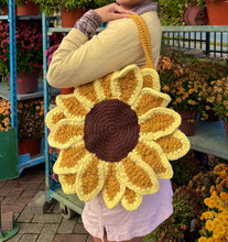 Load image into Gallery viewer, Sunflower Bag Pattern
